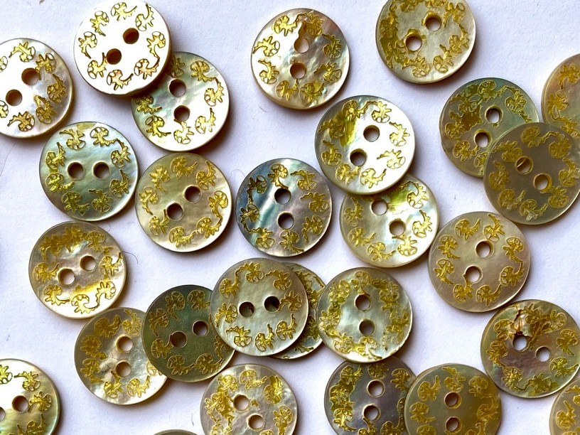 Decorative Shell Buttons